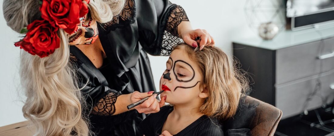 Halloween Kostüme für Kinder & Eltern: 20 einfache Ideen